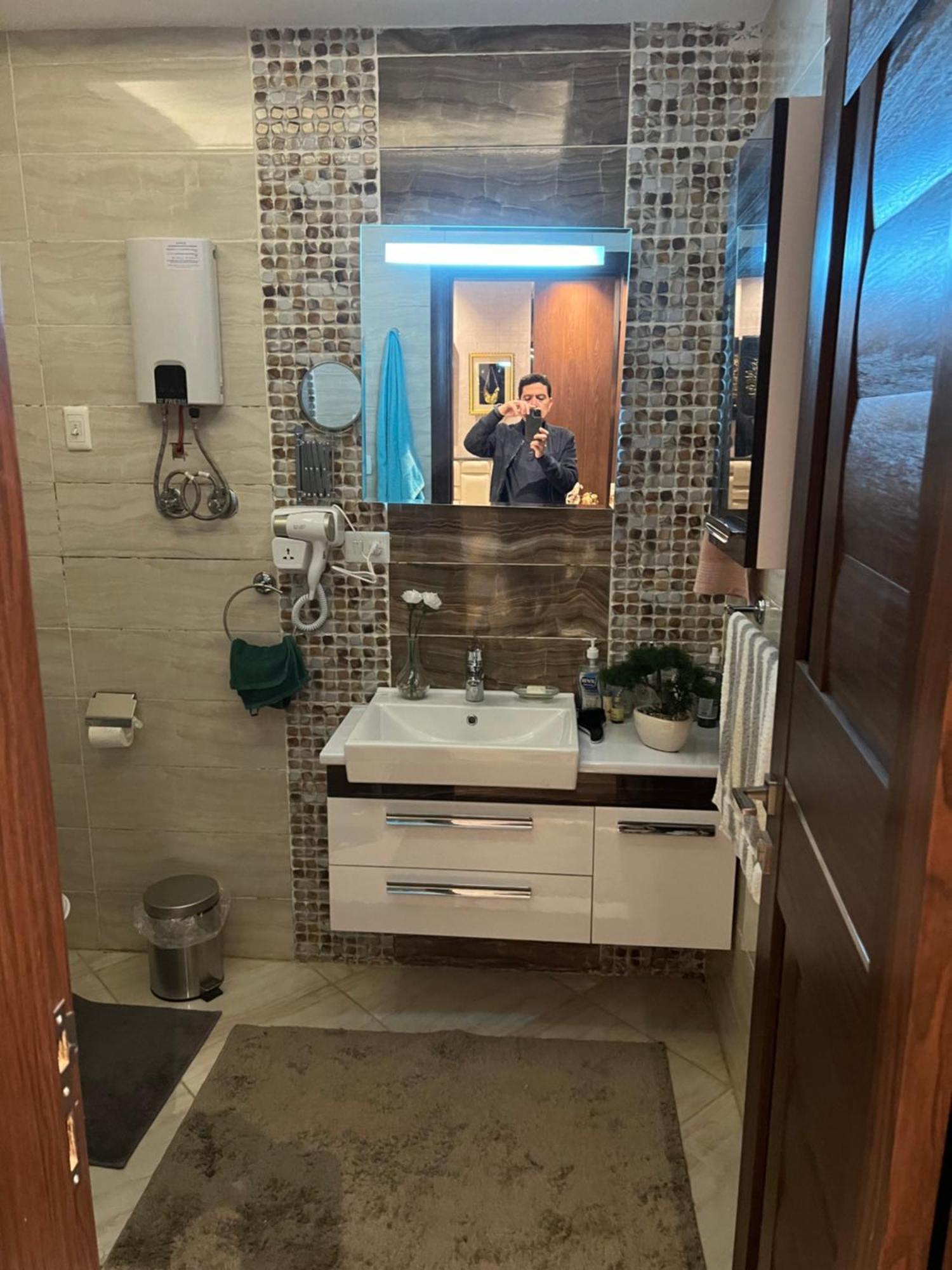 شقه مفروشه فاخره بالقاهره الجديده Apartment New Cairo Екстериор снимка